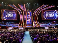   쳿 People's Choice Awards 2014